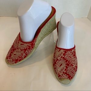 UNISA brand 11M red rope canvas wedge sandal